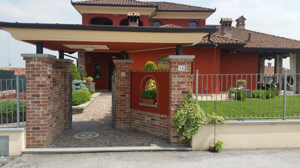 Villa Laura B&B Fossano Kültér fotó